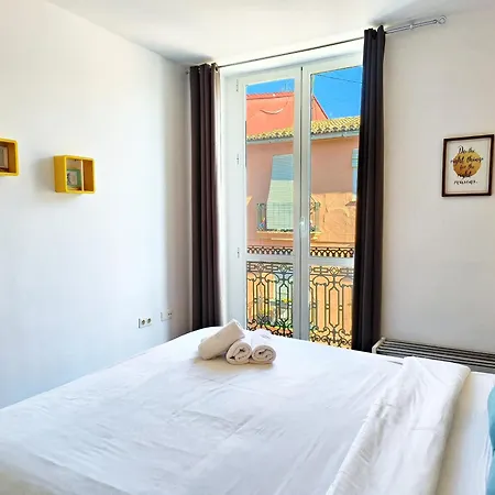 Flats Friends Torres Quart Valencia