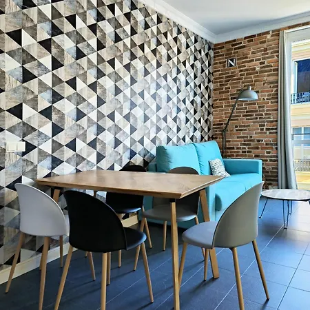 Flats Friends Torres Quart Lägenhet