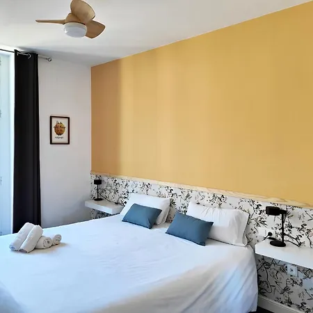 Flats Friends Torres Quart Lägenhet