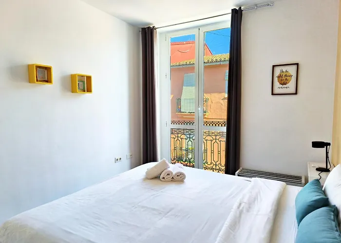Flats Friends Torres Quart Valencia